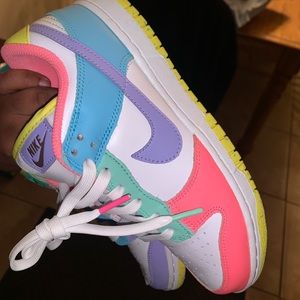 Worn once , woman dunks size 7